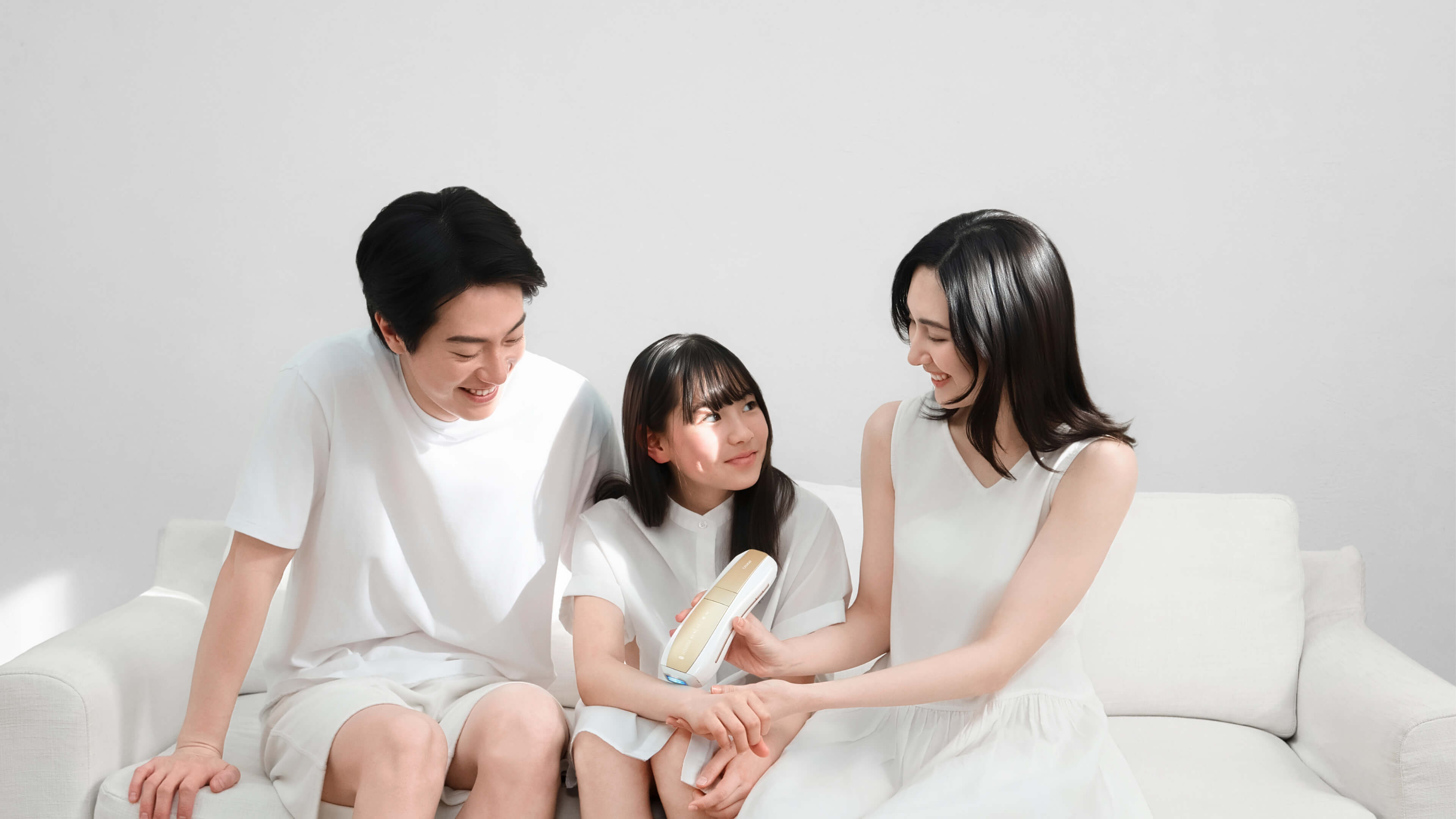 公式】桐谷美玲さんが、Ulike Japanの新ブランドアンバサダーに就任